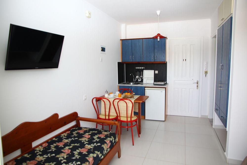 Bellos Hotel Apartments Hersonissos  Exterior foto