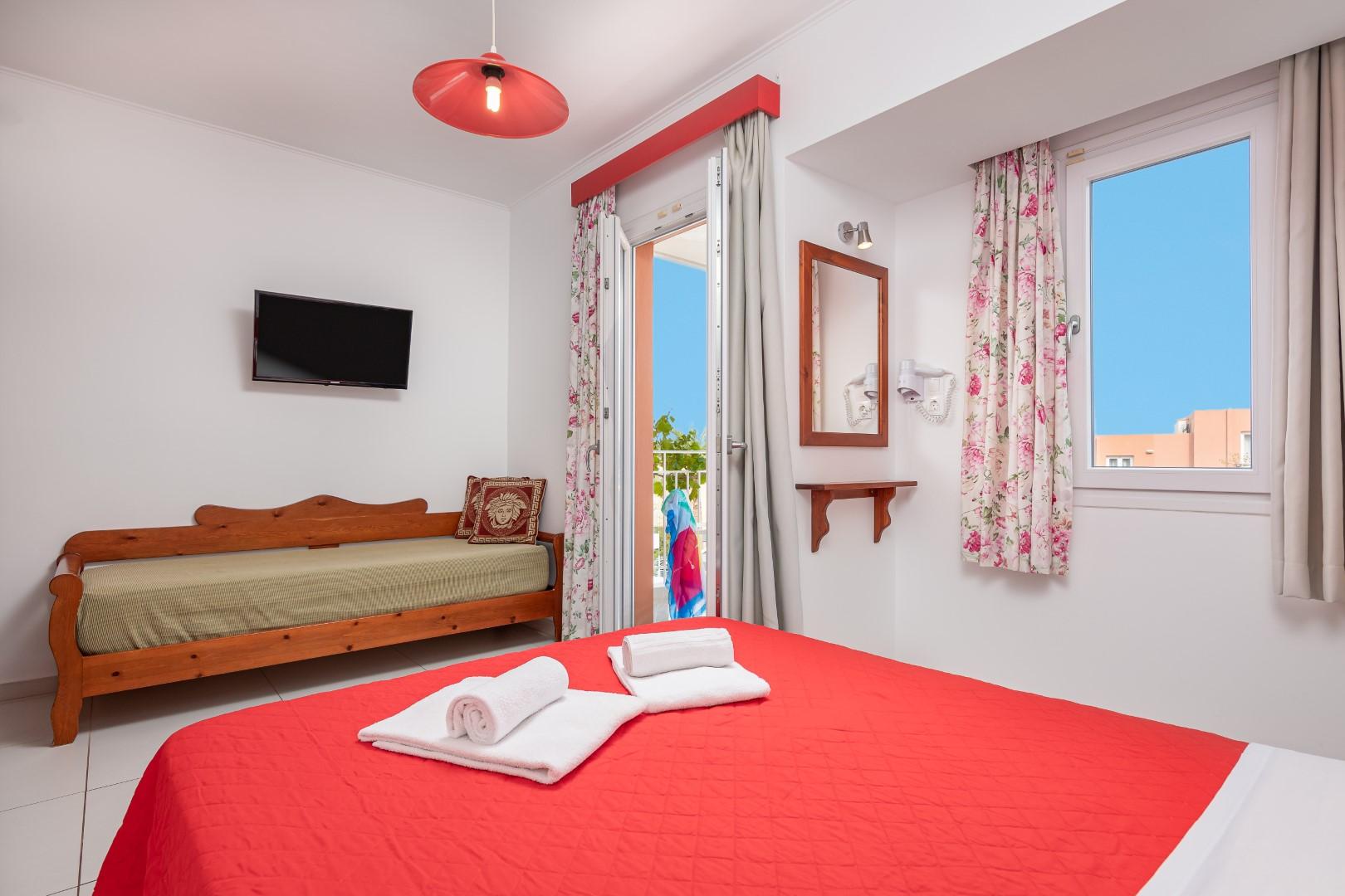 Bellos Hotel Apartments Hersonissos  Exterior foto