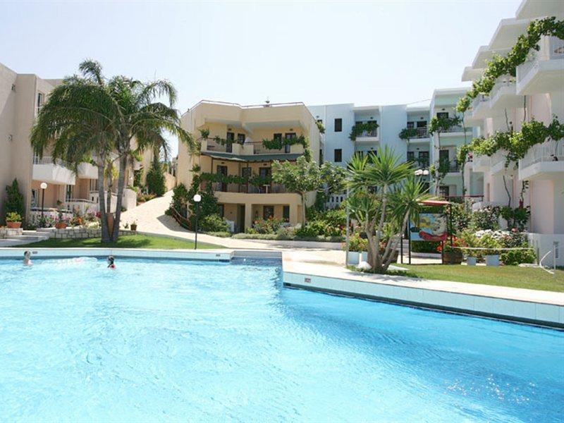 Bellos Hotel Apartments Hersonissos  Exterior foto